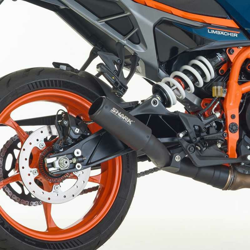 スヴァルトピレン401 ヴィットピレン　DUKE 　RC 等　触媒ストレート ハスクバーナ・モーターサイクルズ新型「スヴァルトピレン401