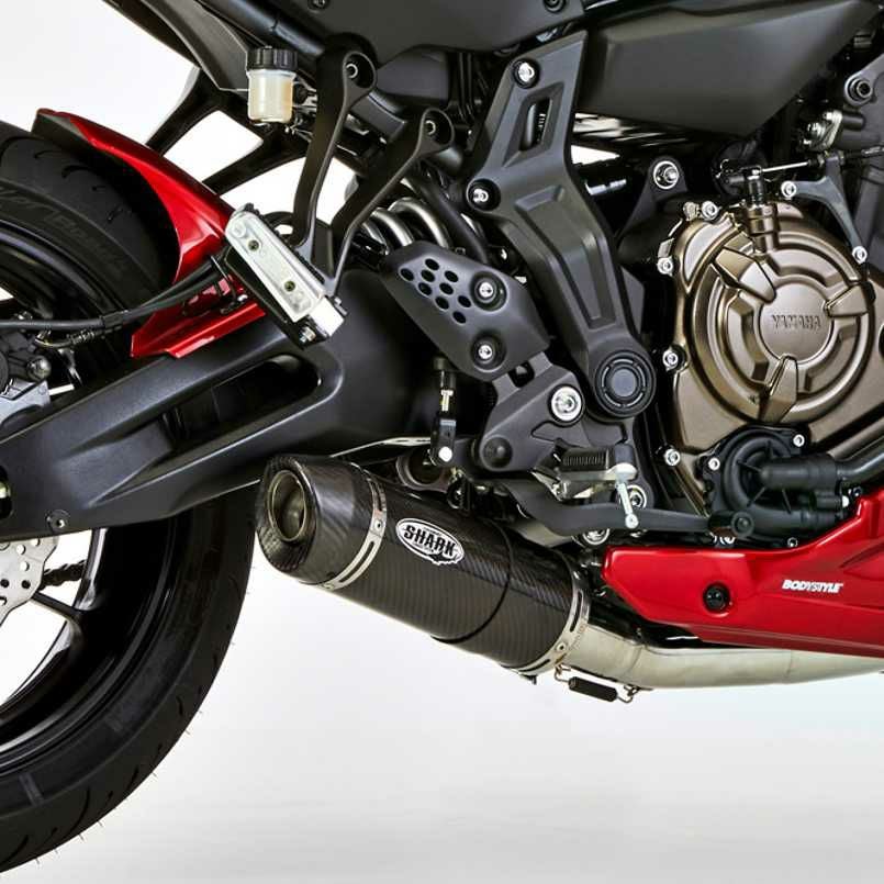SHARK フルエキゾースト Street GP カーボン YAMAHA MT-07 / Tracer