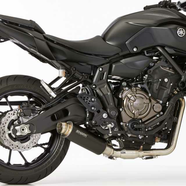 SHARK フルエキゾースト SRC 4 カーボン YAMAHA MT-07 (2014-2016)