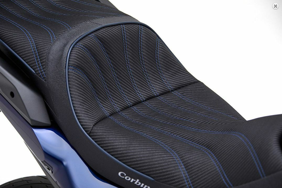 ホンダ NT1100 シート キャノンデュアルスポーツサドル Corbin