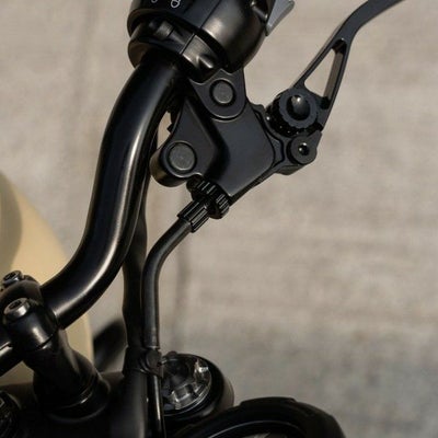 トライアンフ チタン クラッチケーブル アジャスター ブラック "TWISTER" Motone_1