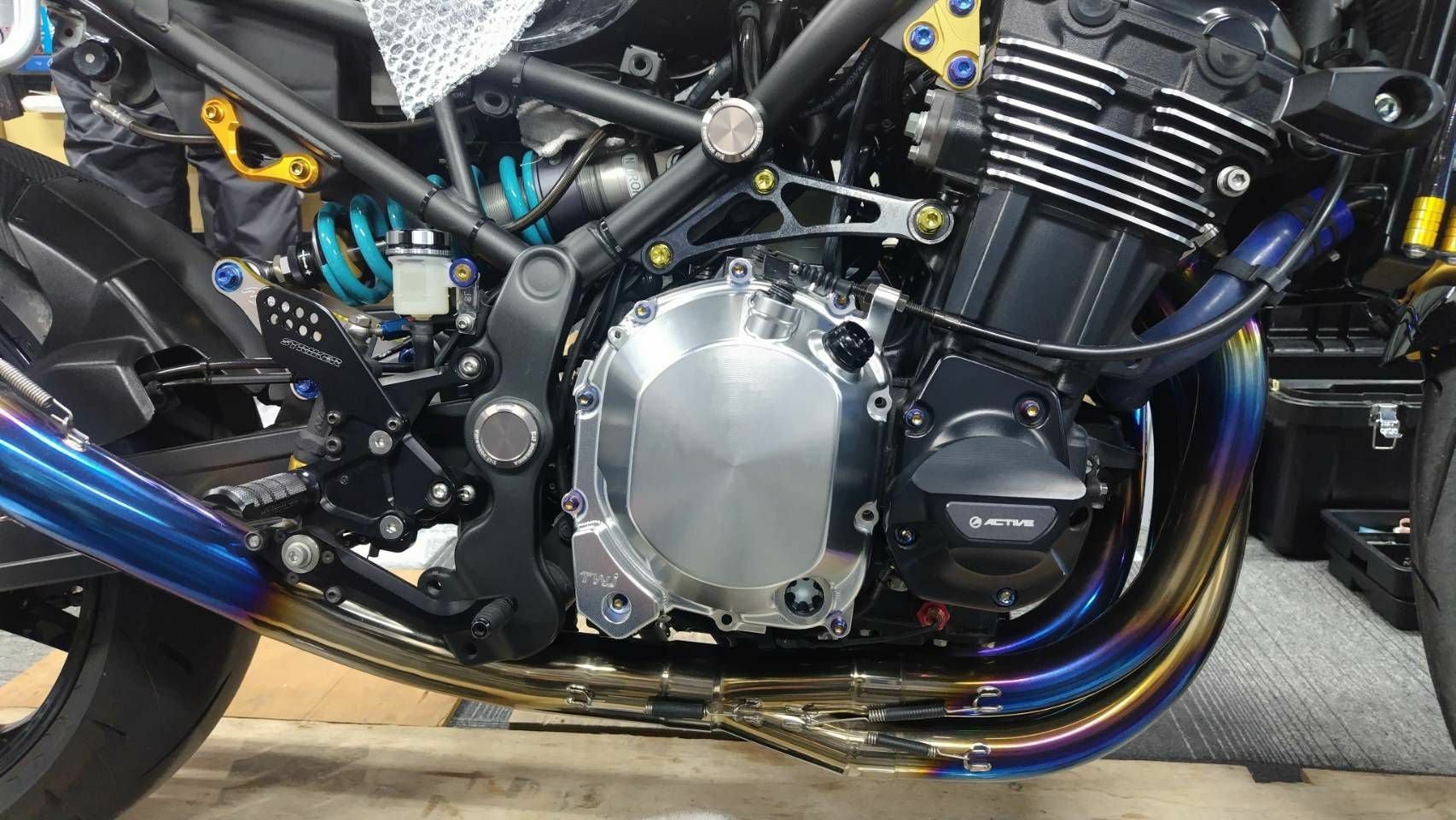 Ten Win Japan製KAWASAKI Z900RS専用アルミビレットクラッチカバー