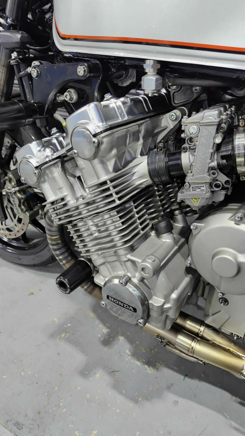 Ten Win Japan製HONDA CBX1000専用アルミビレットヘッドカバー 素地