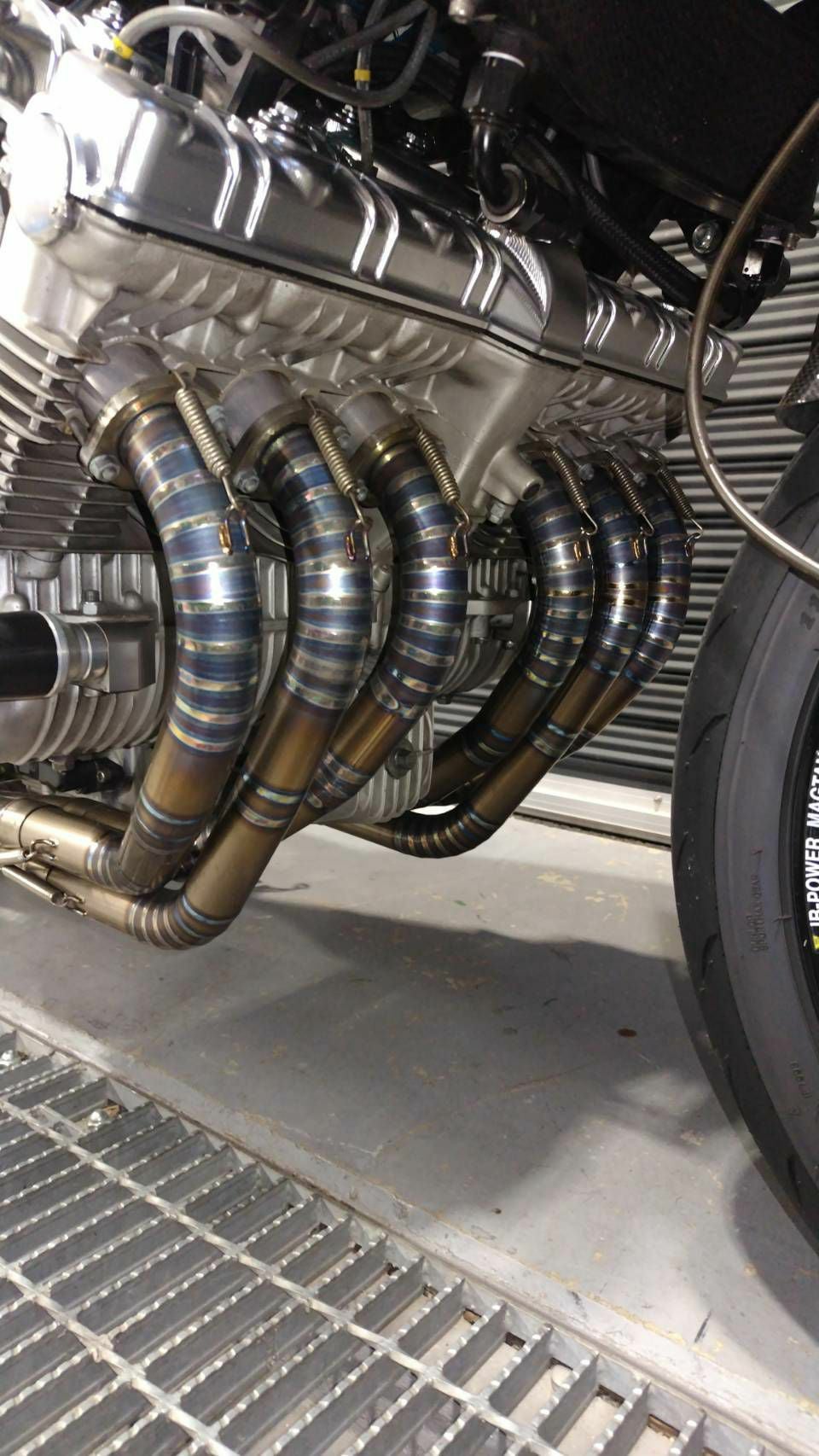 Ten Win Japan製HONDA CBX1000専用アルミビレットヘッドカバー 素地