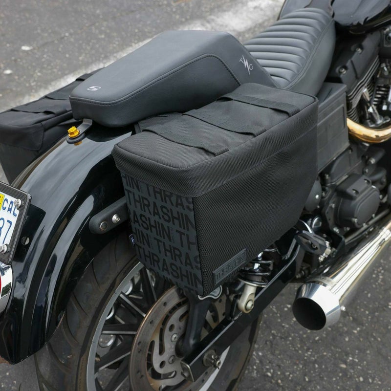 スラッシンサプライ エスケープ・ベース サドルバッグ 18L | バイク 