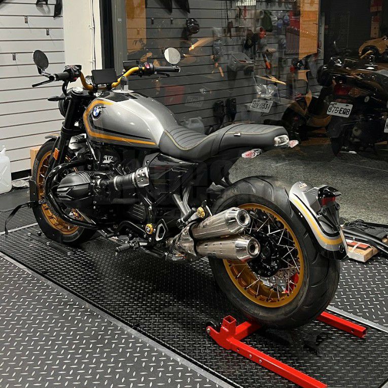 BMW R12nineT/R12S リアマッドガード ライセンスサポート