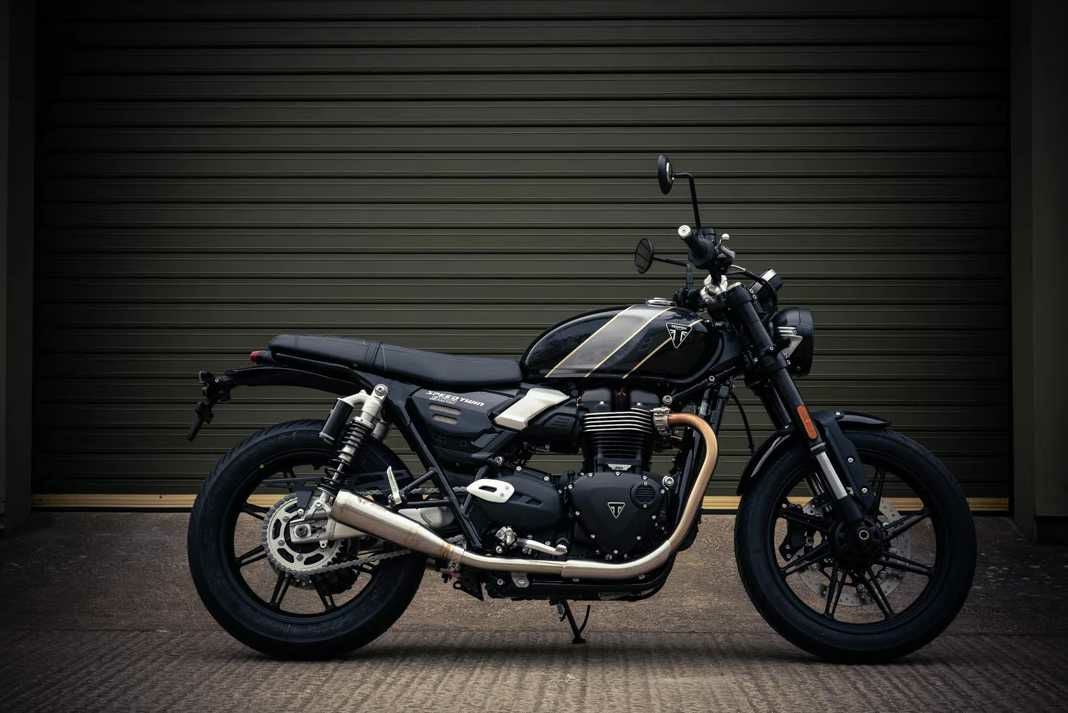 Triumph スピードツイン900 (2017-) スリップオンマフラー Hitchcox