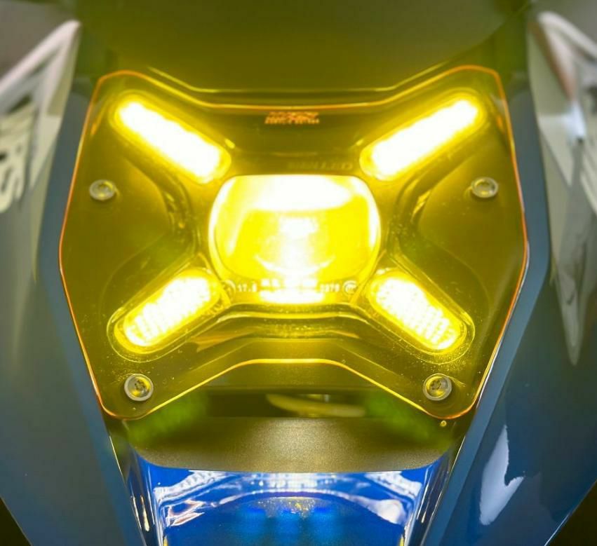 WRS ヘッドライトガード フルオイエロー BMW R1300GS (2024-)