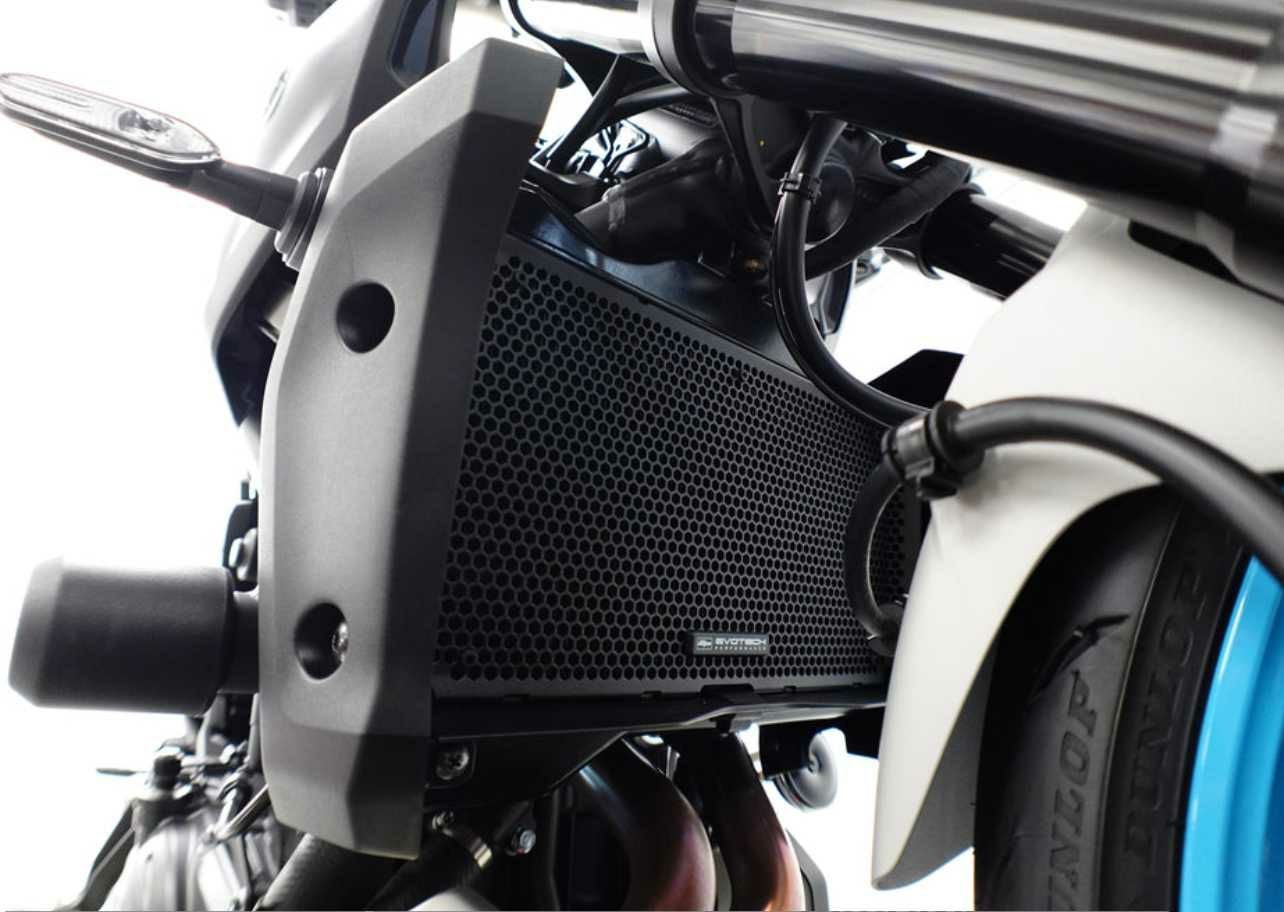 YAMAHA MT-07 (2025-) ラジエーターガード EvotechPerformance