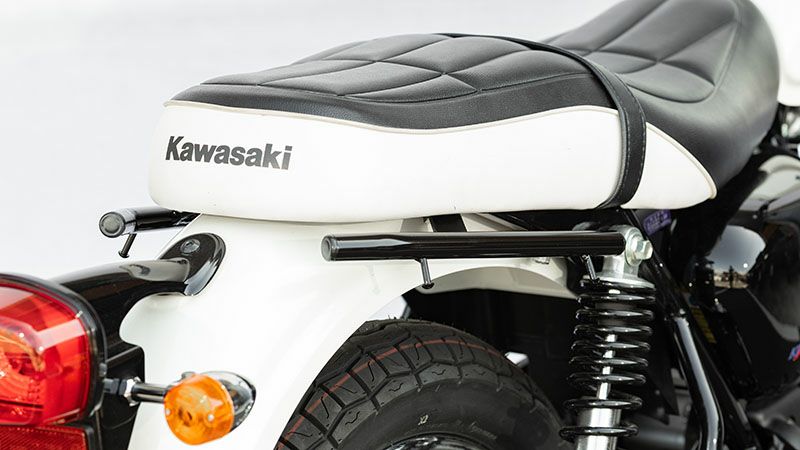 W230/メグロ S1 アシストグリップ/バッグサポート 右側 ブラック キジマ_3