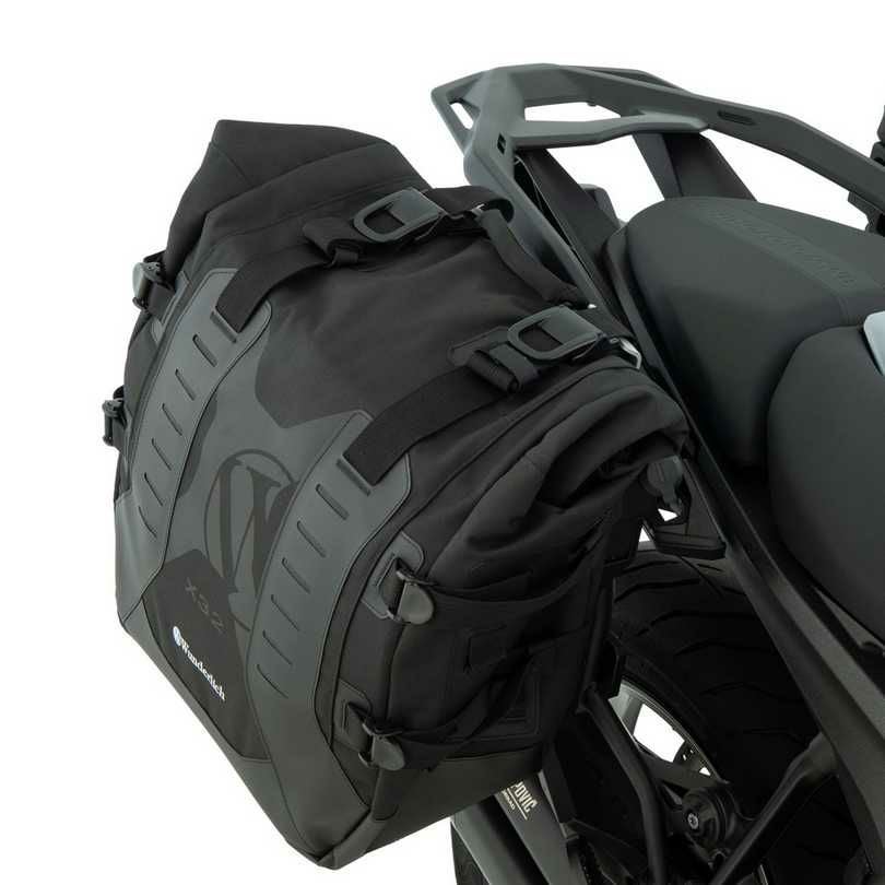 BMW R1300R/RS (2025-) 純正リアキャリア非装着車両用 X-BAG X32ソフト