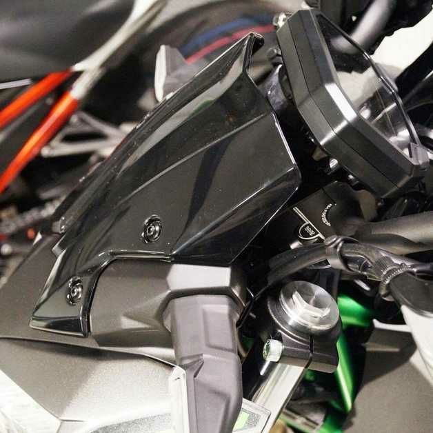 KAWASAKI Z650 (2023-) ハンドルバーライザー 25mm UP用コックピット
