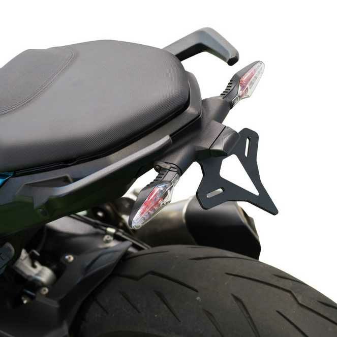 BMW F900R / F900XR (2025-) ナンバープレートホルダー Evotech Performance_1