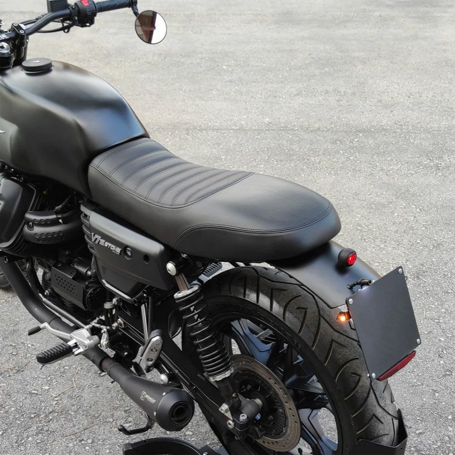 モトグッチ V7-I/-II/-III スリムシート ブラック RVRS MOTO | バイク