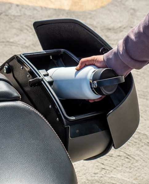 スーパーメテオ 650 レザーサドルバッグ ベイラー ミディアム 28L