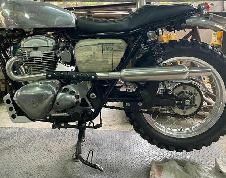 セール】カワサキ W650 キャブトンスクランブラー 2-1 アップマフラー