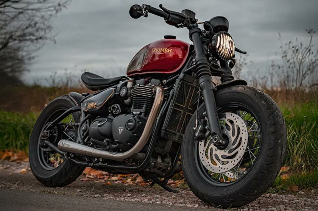 トライアンフ ボンネビルボバー 25～ スリップオンマフラー スパイクド