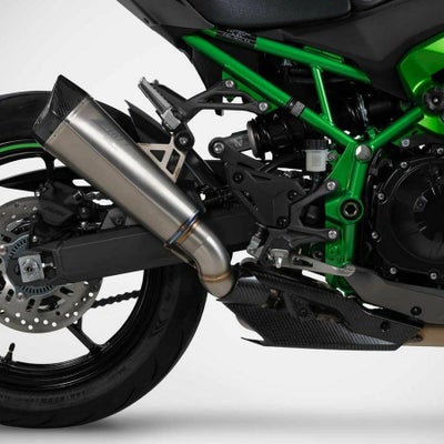 Akrapovic(アクラポヴィッチ)カーボン・スリップオン・マフラー