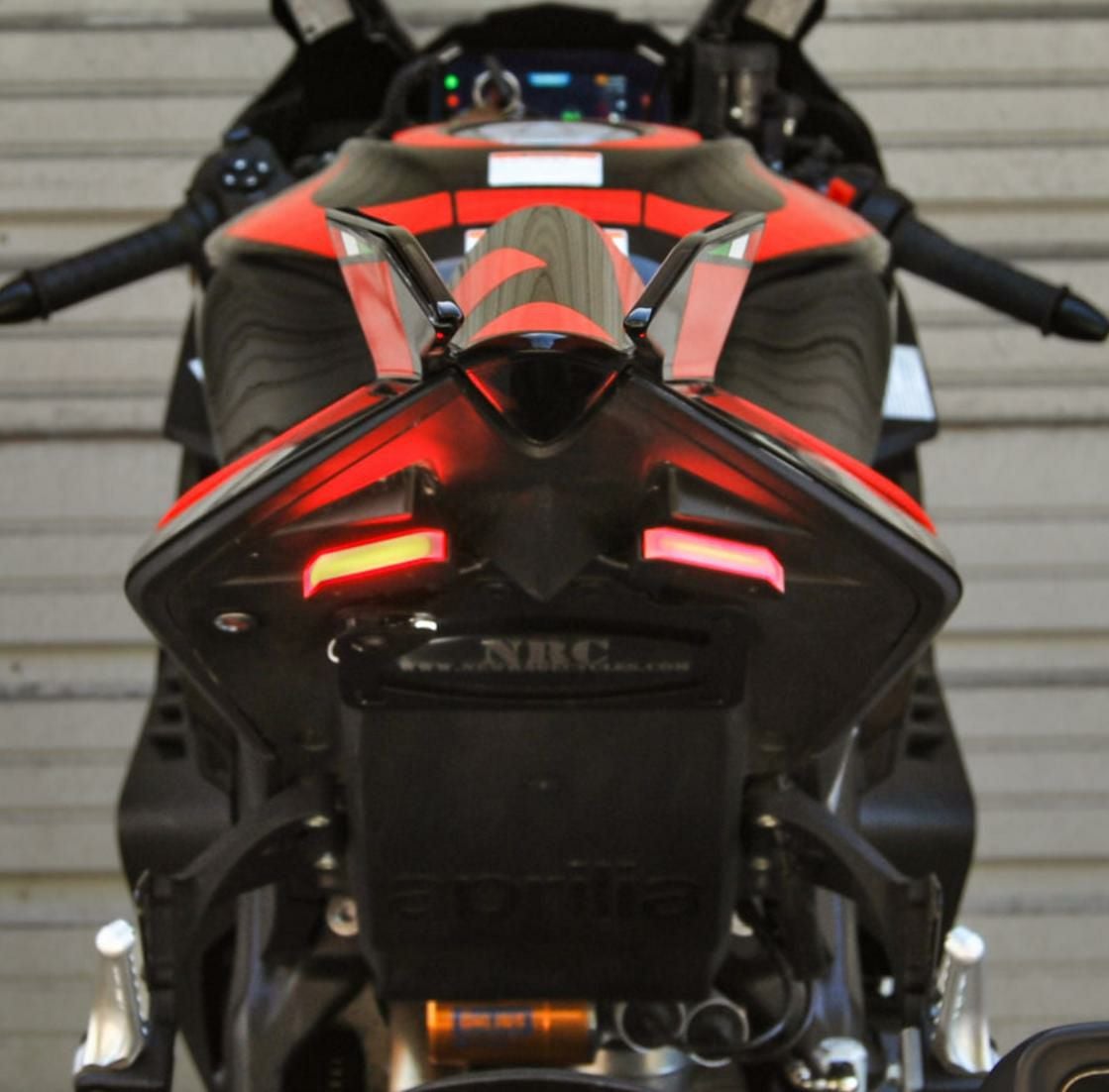 アプリリア RSV4 フェンダーレスキット US仕様 ニューレイジ アプリリア RSV4 フェンダーレスキット US仕様 ニューレイジ