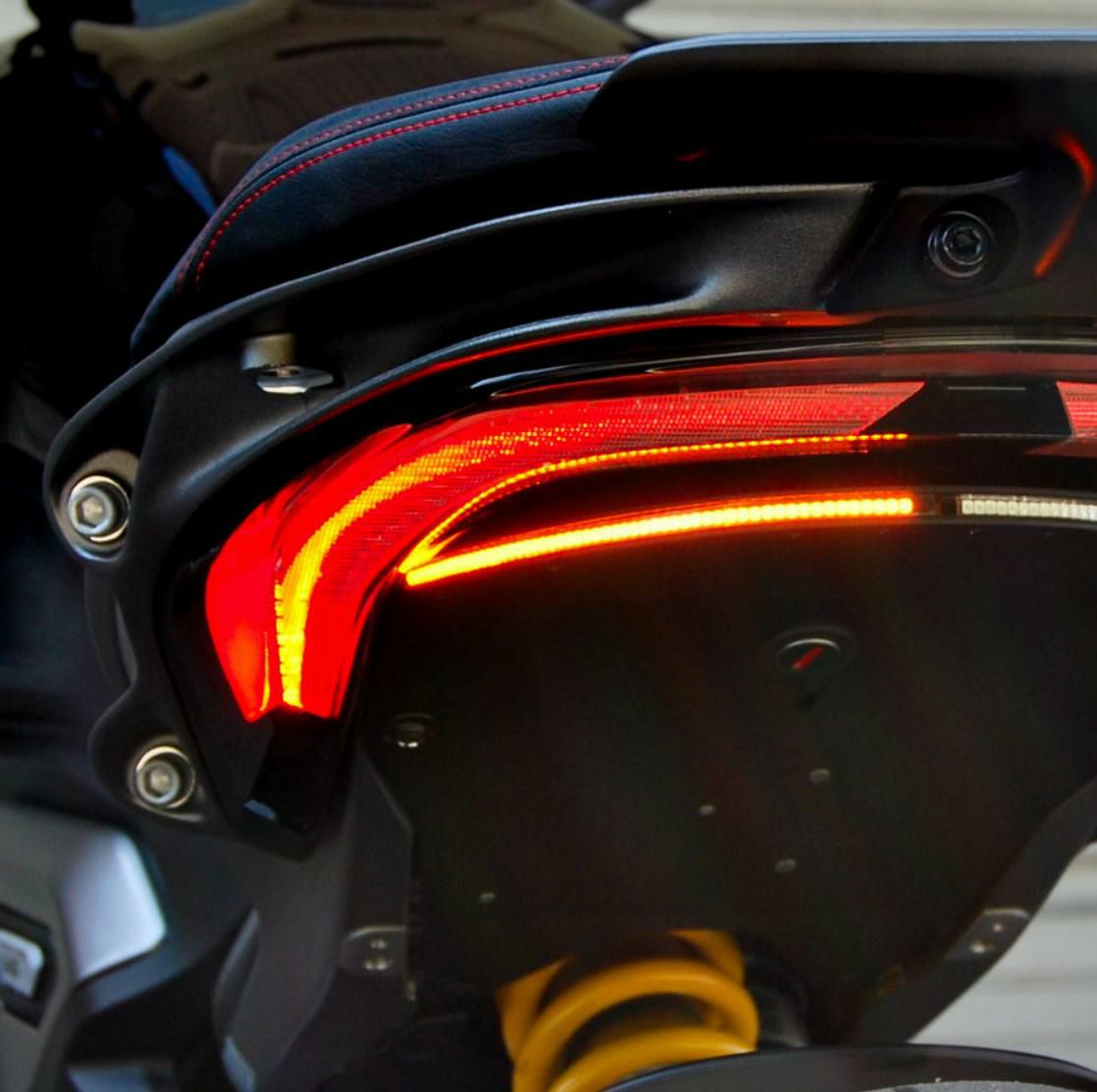 ドゥカティ XDiavel 25- LEDリアウインカー New Rage Cycles | バイク