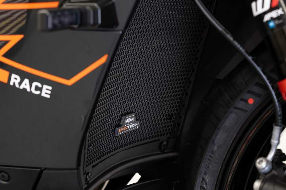 KTM 990 RC R (2026-) ラジエーターガード Evotech Performance_3