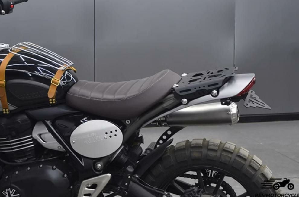 トライアンフ スクランブラー 400X リアシートラック REMMOTORCYCLE