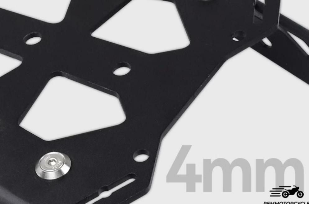 トライアンフ スクランブラー 400X リアシートラック REMMOTORCYCLE