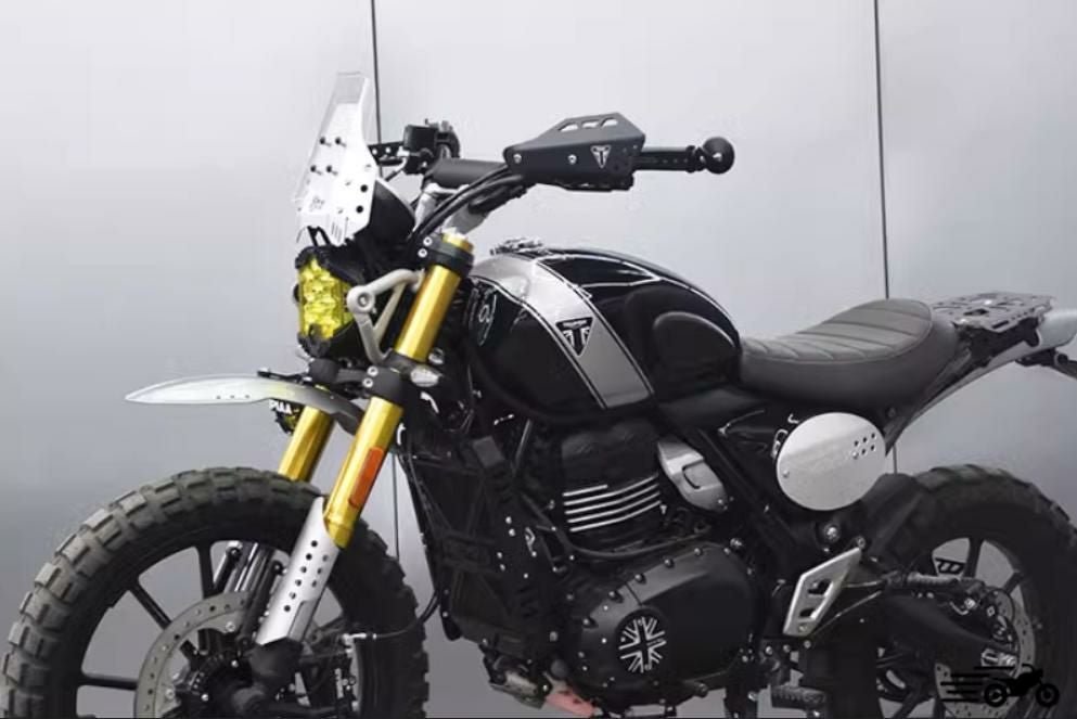 トライアンフ スクランブラー 400X バハ LED ヘッドライト