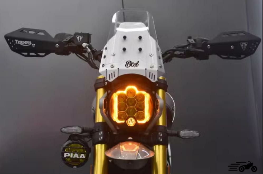 トライアンフ スクランブラー 400X バハ LED ヘッドライト