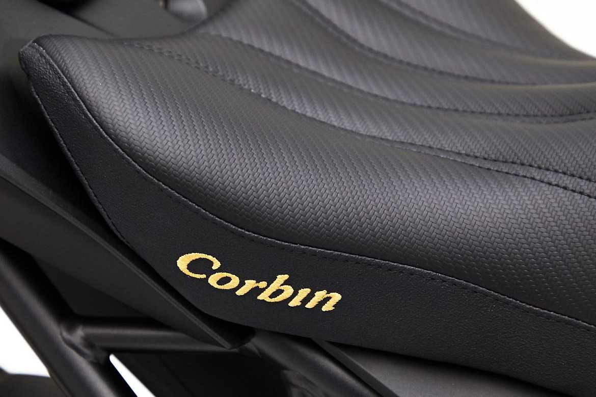 ヒロ　サドルシート黒本革Corbin HONDA CB1000ホーネット (2024-2025) フロントサドルシート Corbin