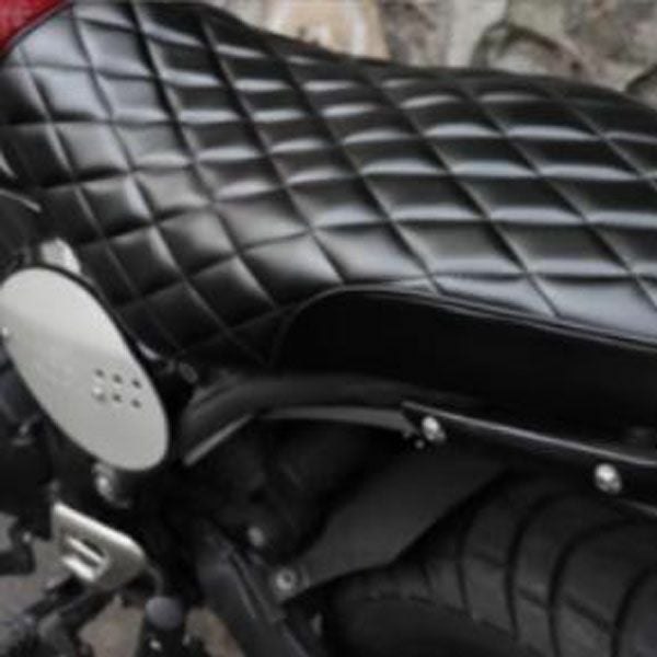 トライアンフ スクランブラー400X/スピード400 シート Diabolus トライアンフ スクランブラー400X/スピード400 シート Diabolus