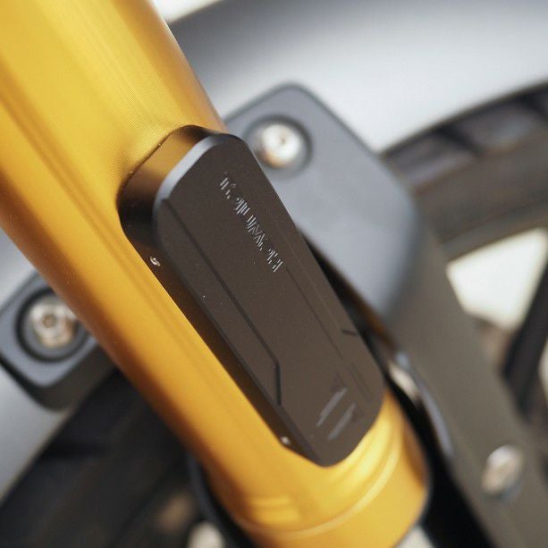 トライアンフ スピード400 スクランブラー400 16- フロントフォーク リフレクターカバー ブラック/シルバー RAISCH_1