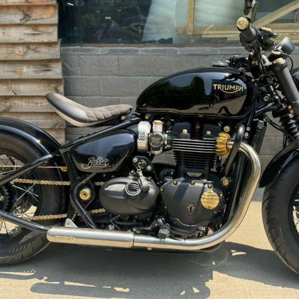 トライアンフ　ボンネビルボバー　スリップオンマフラー トライアンフ ボンネビルボバー スリップオンマフラー REMMOTORCYCLE