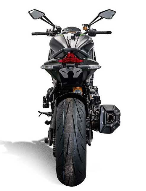 KAWASAKI Z1000/Z1100 フェンダーレスキット Evotech Performance
