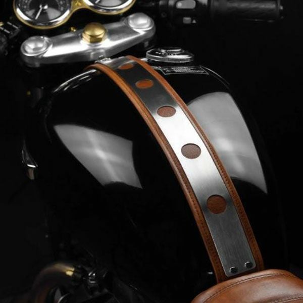 トライアンフ ボバー/T100/T120 レザー製タンクストラップ