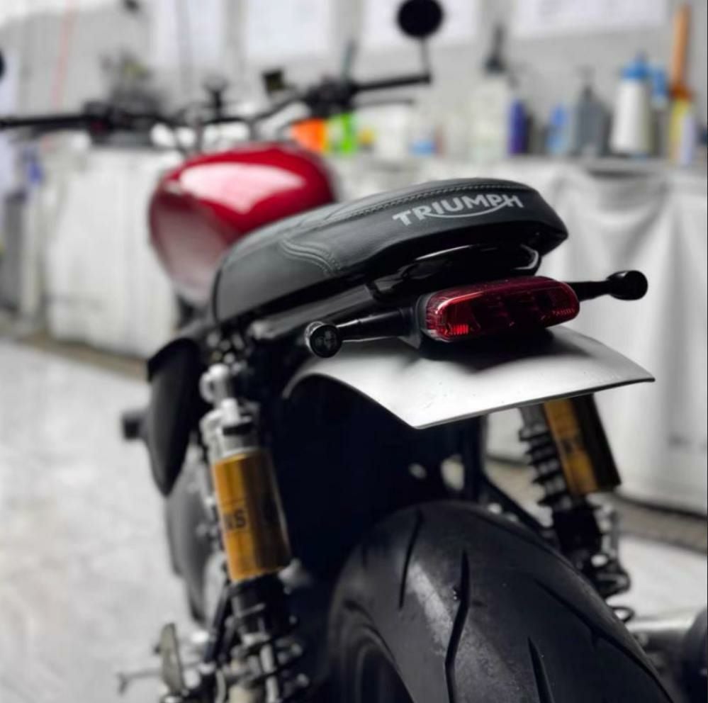 トライアンフ モダンツインシリーズ 小型LEDウインカーセット 左右ペア