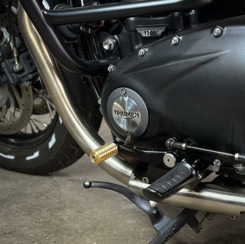 トライアンフ 水冷ツインモデル用真鍮製ギアシフトペグ タイプ1