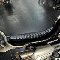 トライアンフ スクランブラー1200X/XC/XE  MJ ローシートモデル2  ブラック・ワックス REMMOTORCYCLE_1