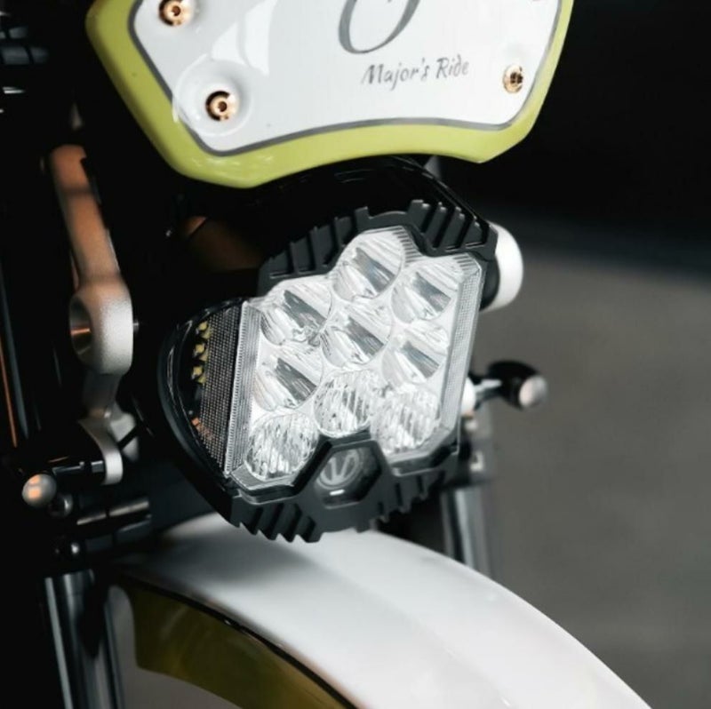 トライアンフ スクランブラー1200XC/XE/X ウルトラブライト Baja LED ヘッドライトキット REMMOTORCYCLE_1
