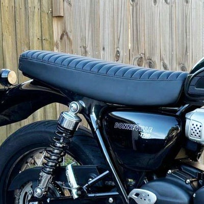 トライアンフ 水冷 ボンネビル T100 T120 スピードツイン900 
