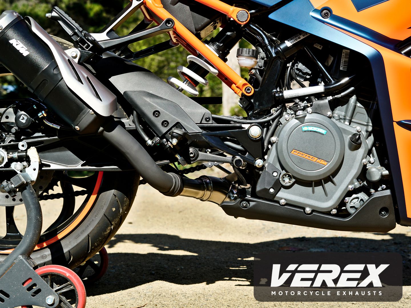 KTM DUKE 390 21-23 デキャット・リンクパイプ/触媒レス・中間パイプ