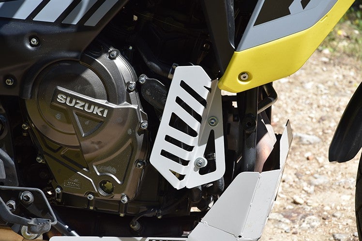 Vストローム800/DE ウォーターポンプガード 右側 エンジンガード C-RACER_6