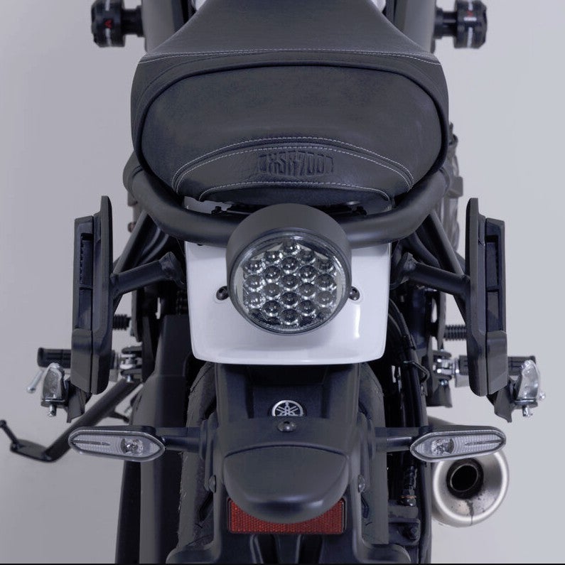 XSR700 (15-26) サイドバッグ/サドルバッグ ステー キャリア V-LOC
