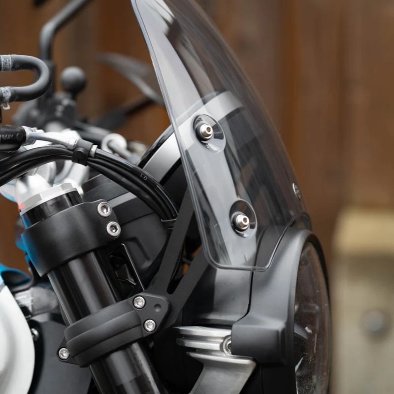 スピードツイン900 2025- クラシックS3 スクリーン ライトスモーク Dart Flyscreen