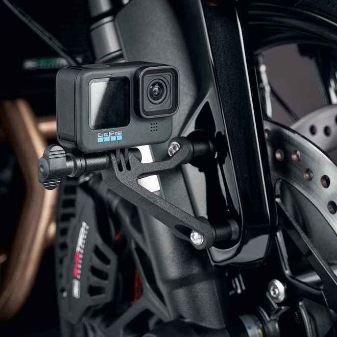 Triumph トライデント800/スピードトリプル1200RR/デイトナ660 フロントマッドガード用アクションカメラマウント Evotech Performance_1