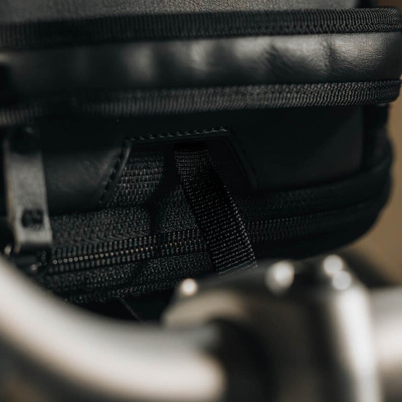 Legend Gear magnetic tank bag LT3