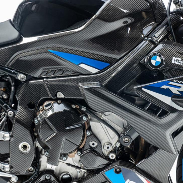 BMW S1000R/M1000R カーボンフレームカバー 右側 イルムバーガー