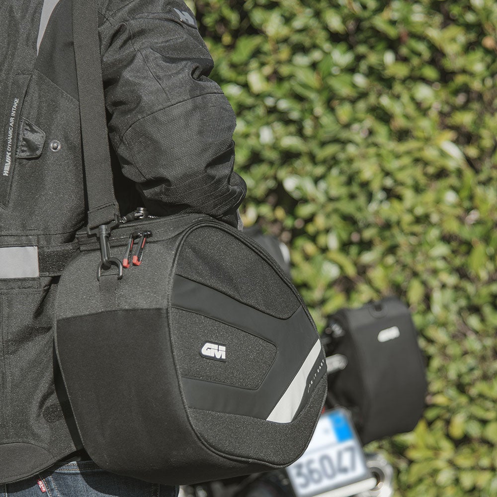 GIVI Easy-T サイドバッグ STEALTHシステム EASY12R (容量18L)右用