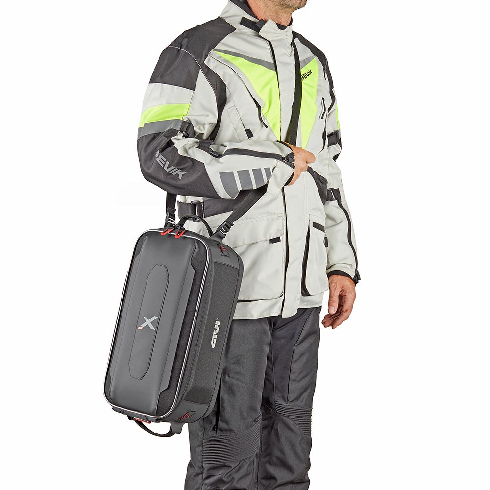 GIVI X-LINE 防水カーゴバッグ XL10 (容量15L) | バイクカスタムパーツ