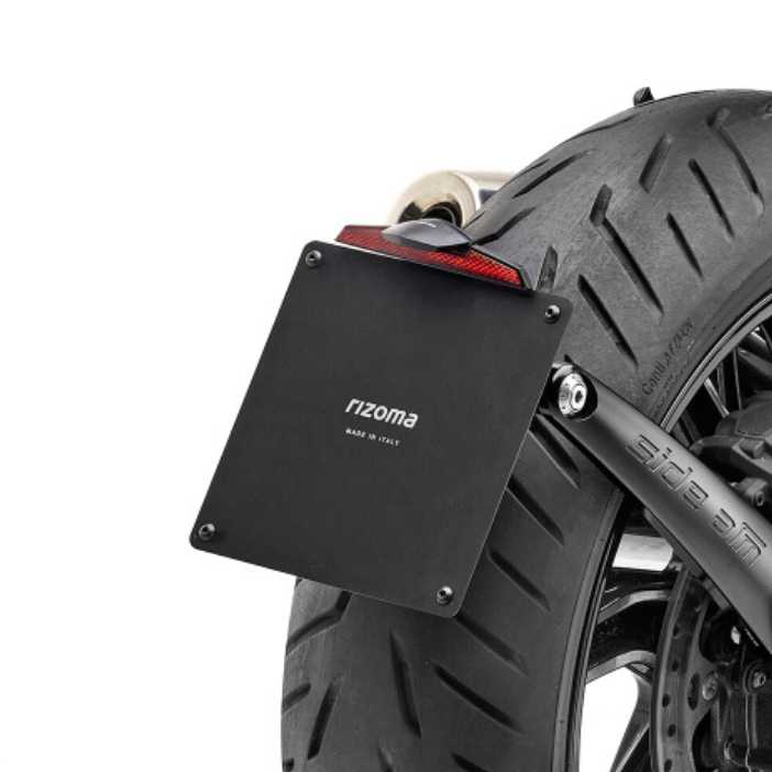 BMW R12 nineT (23-26) ライセンスプレートサポート 「SIDE ARM」 RIZOMA_4